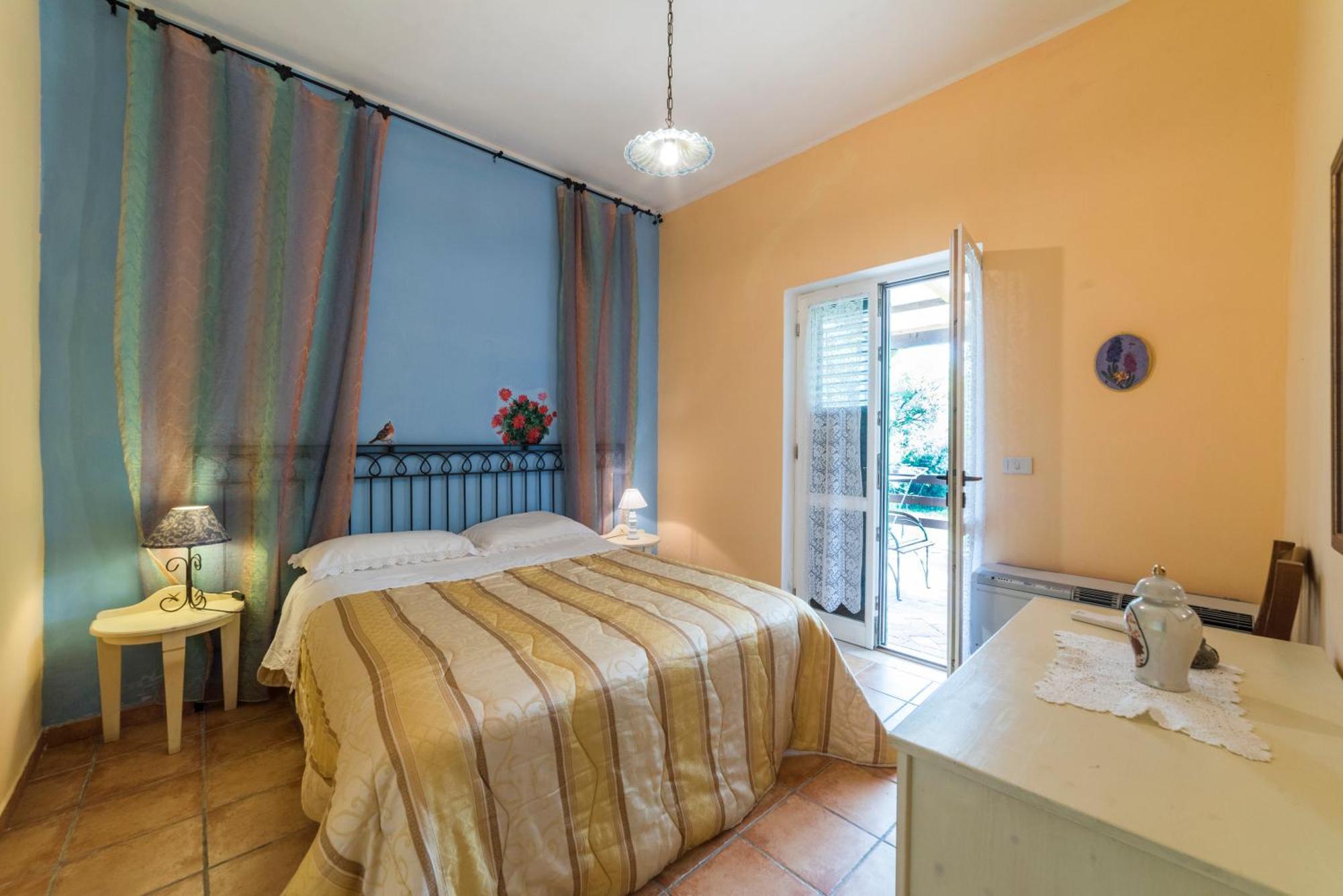 Country House Araba Phoenix 卡斯特拉巴特 外观 照片
