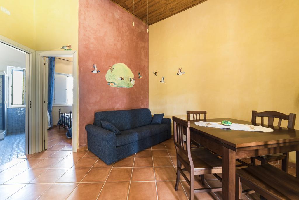 Country House Araba Phoenix 卡斯特拉巴特 外观 照片